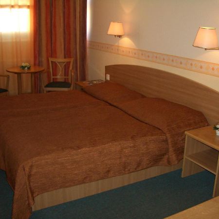 בודפשט Hotel Eben מראה חיצוני תמונה