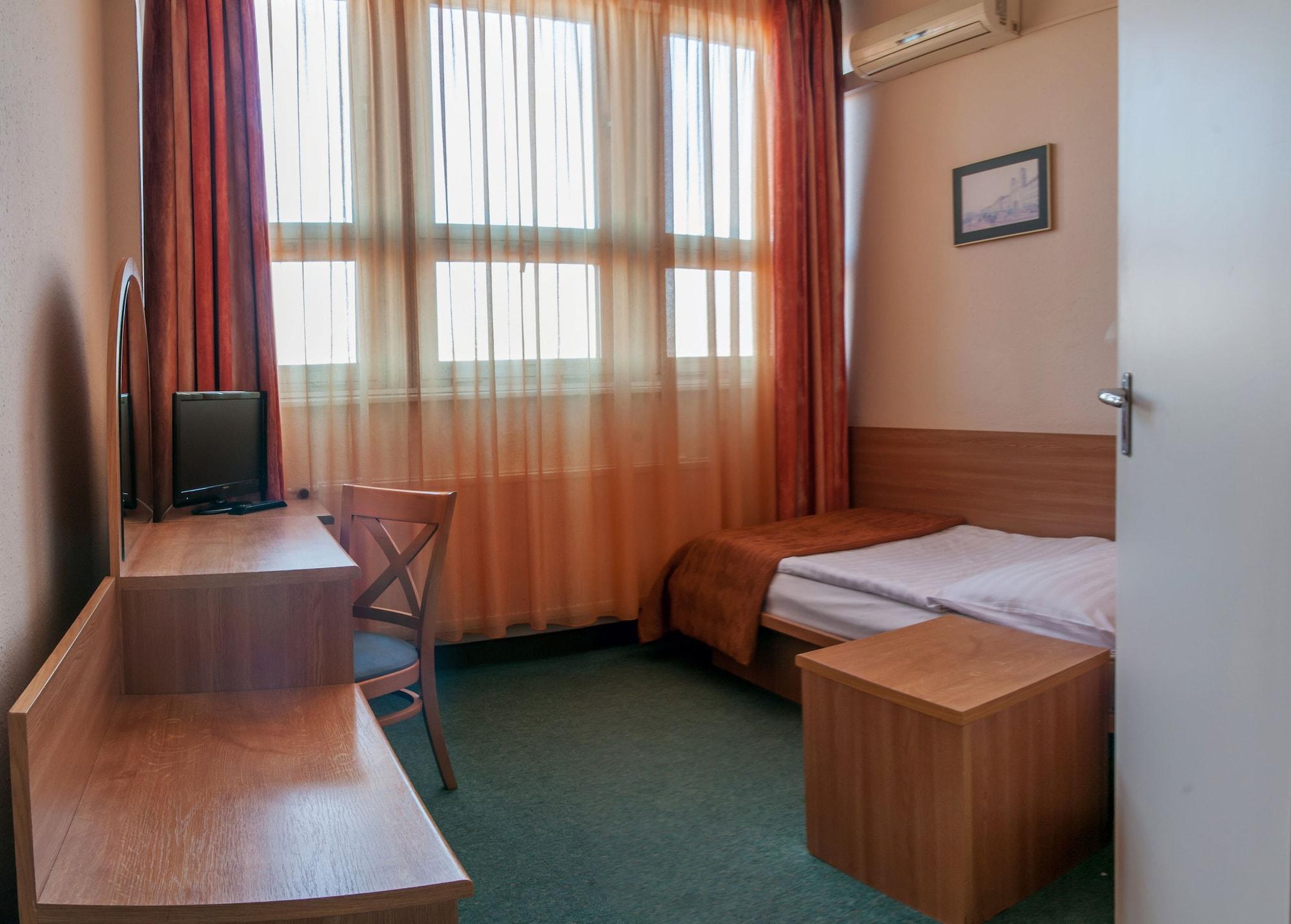 בודפשט Hotel Eben מראה חיצוני תמונה