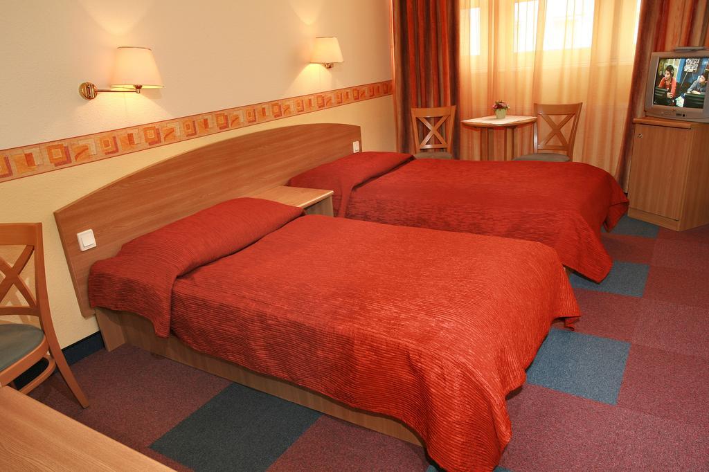 בודפשט Hotel Eben מראה חיצוני תמונה